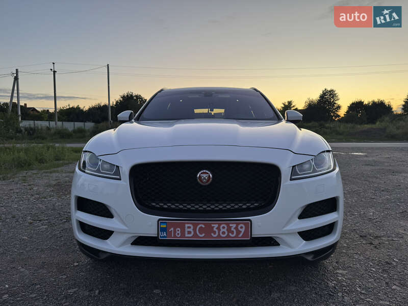 Внедорожник / Кроссовер Jaguar F-Pace 2018 в 