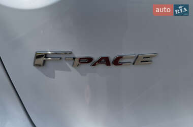 Позашляховик / Кросовер Jaguar F-Pace 2020 в 