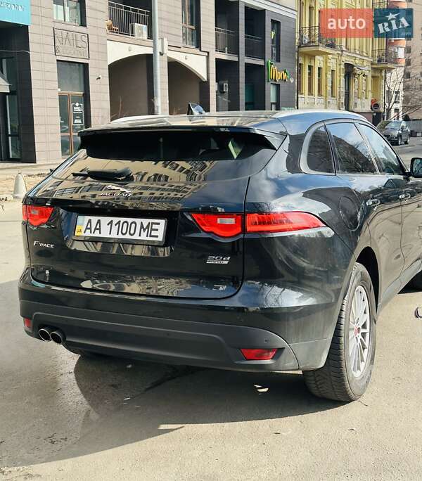 Внедорожник / Кроссовер Jaguar F-Pace 2016 в Киеве