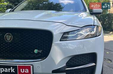 Внедорожник / Кроссовер Jaguar F-Pace 2018 в 