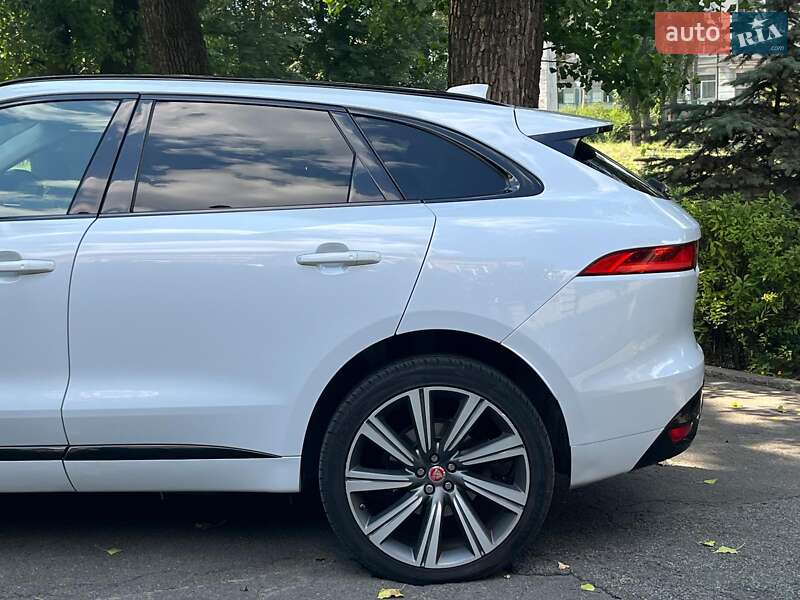 Позашляховик / Кросовер Jaguar F-Pace 2018 в Києві