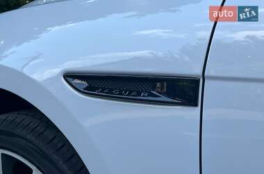 Внедорожник / Кроссовер Jaguar F-Pace 2018 в 