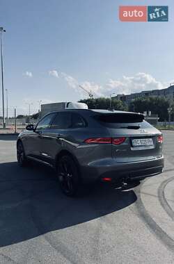 Позашляховик / Кросовер Jaguar F-Pace 2017 в 
