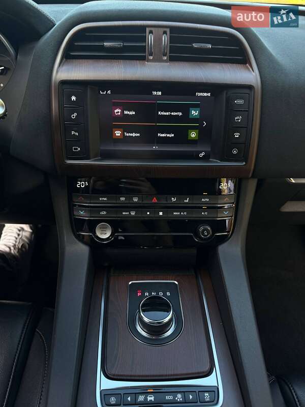 Позашляховик / Кросовер Jaguar F-Pace 2018 в Дніпрі фото 5 Позашляховик / Кросовер Jaguar F-Pace 2018 в Дніпрі