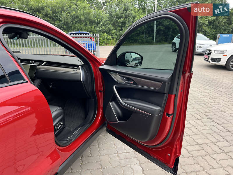 Позашляховик / Кросовер Jaguar F-Pace 2021 в Нововолинську