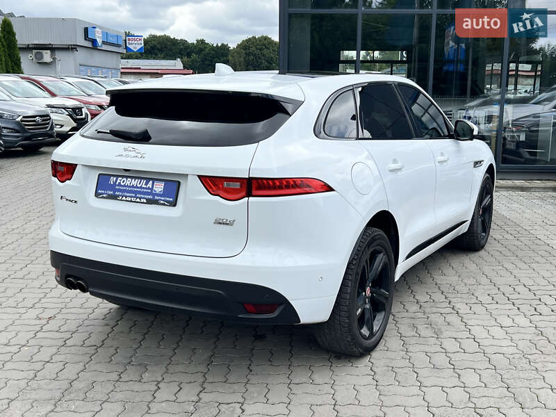 Внедорожник / Кроссовер Jaguar F-Pace 2017 в Нововолынске