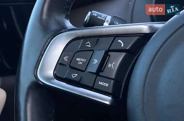 Внедорожник / Кроссовер Jaguar F-Pace 2017 в 