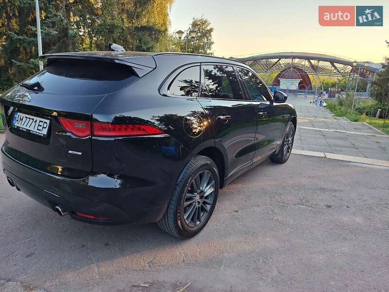 Внедорожник / Кроссовер Jaguar F-Pace 2017 в Житомире