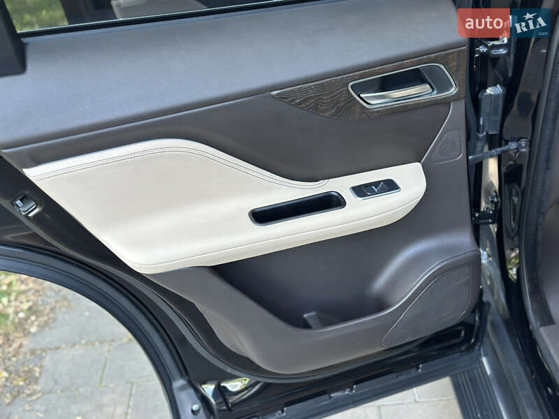 Позашляховик / Кросовер Jaguar F-Pace 2020 в Києві фото 30 Позашляховик / Кросовер Jaguar F-Pace 2020 в Києві