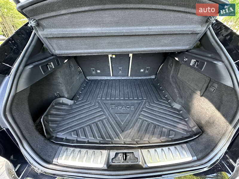 Позашляховик / Кросовер Jaguar F-Pace 2020 в Києві фото 31 Позашляховик / Кросовер Jaguar F-Pace 2020 в Києві