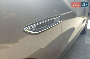 Внедорожник / Кроссовер Jaguar F-Pace 2016 в 