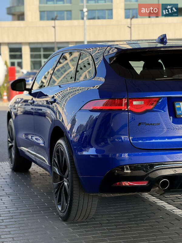 Позашляховик / Кросовер Jaguar F-Pace 2018 в Дніпрі
