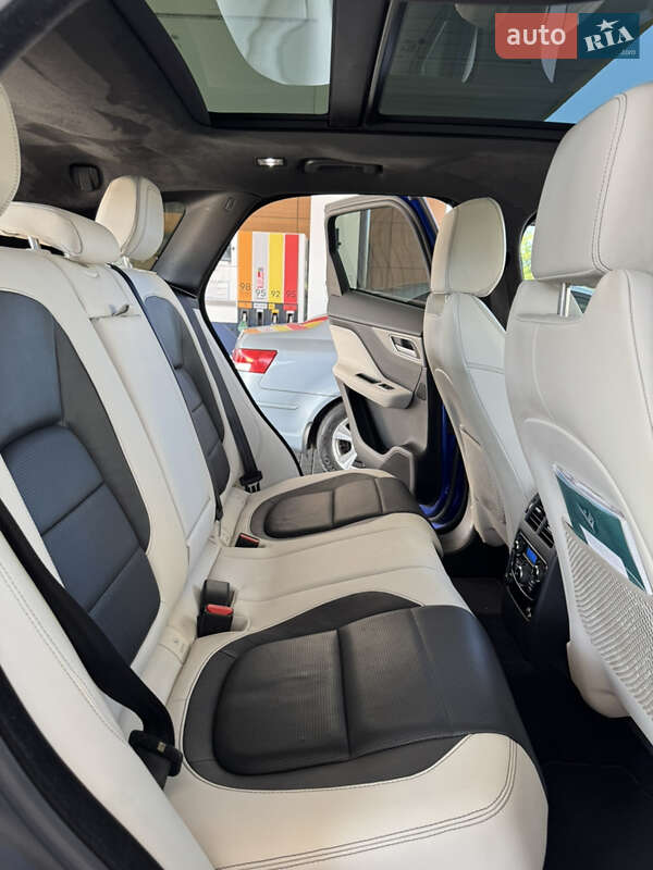Позашляховик / Кросовер Jaguar F-Pace 2018 в Дніпрі