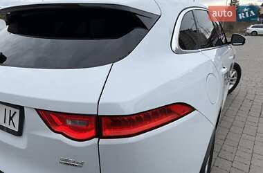 Позашляховик / Кросовер Jaguar F-Pace 2016 в 
