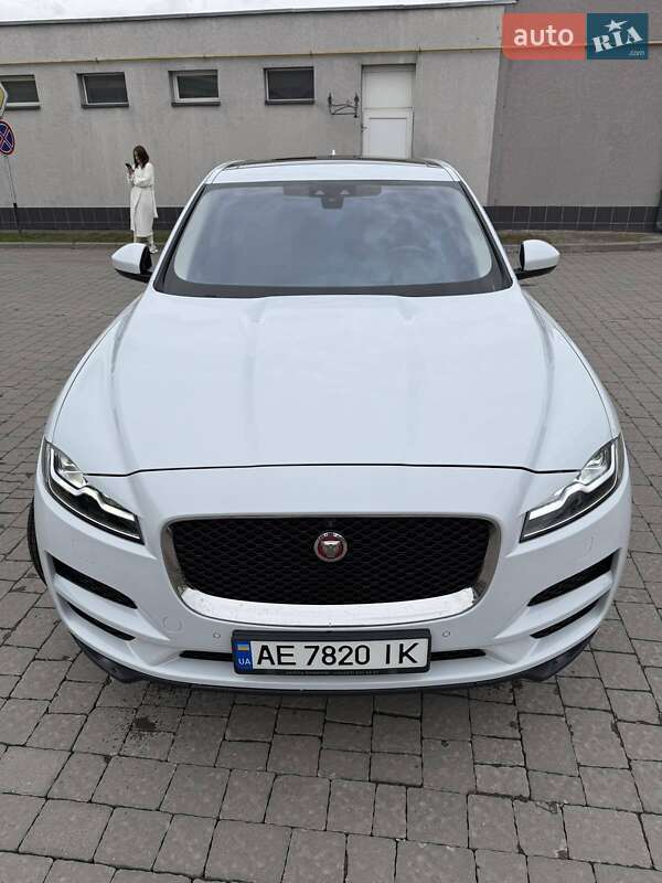 Позашляховик / Кросовер Jaguar F-Pace 2016 в Києві фото 11 Позашляховик / Кросовер Jaguar F-Pace 2016 в Києві
