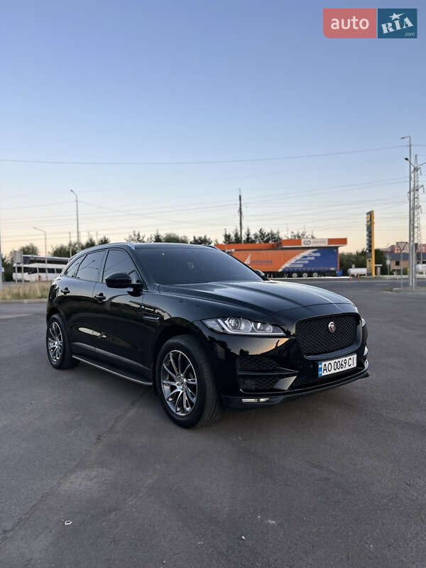 Внедорожник / Кроссовер Jaguar F-Pace 2017 в 