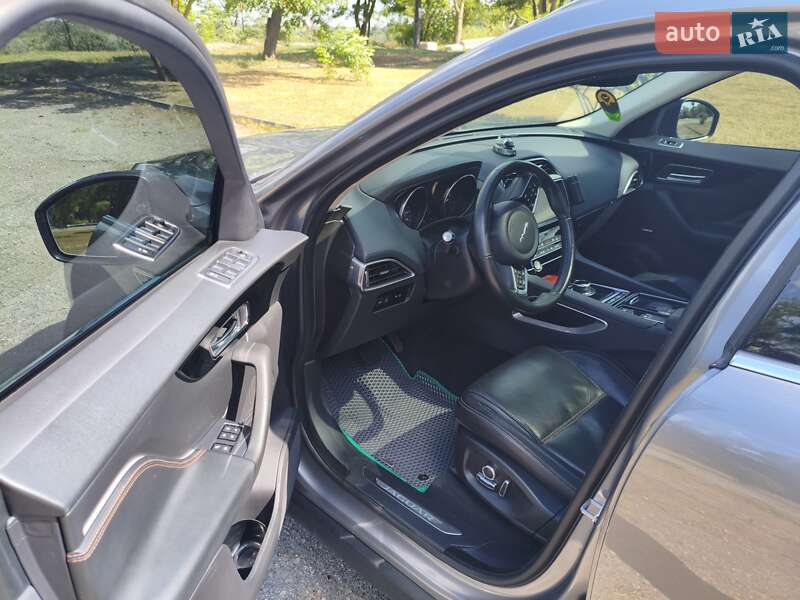Внедорожник / Кроссовер Jaguar F-Pace 2019 в Чугуеве фото 8 Внедорожник / Кроссовер Jaguar F-Pace 2019 в Чугуеве