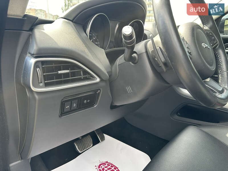 Позашляховик / Кросовер Jaguar F-Pace 2018 в Києві