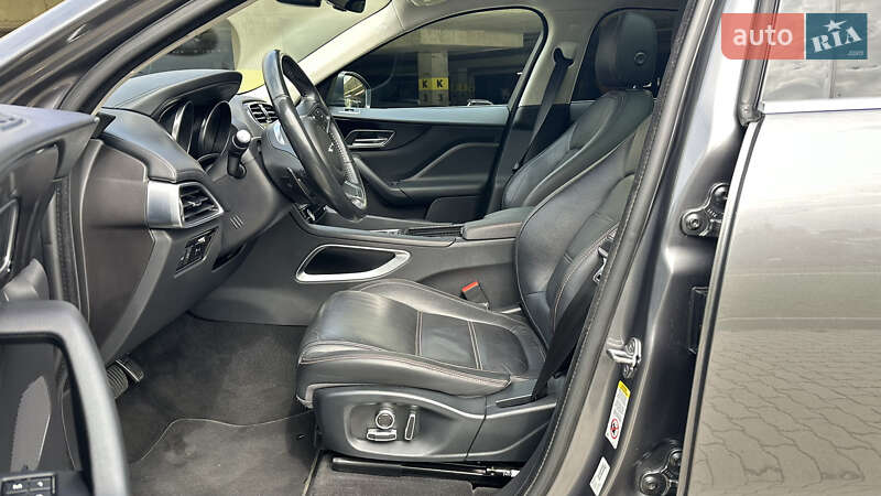 Позашляховик / Кросовер Jaguar F-Pace 2019 в Львові