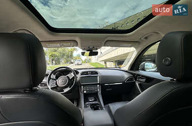 Внедорожник / Кроссовер Jaguar F-Pace 2019 в  фото 12 Внедорожник / Кроссовер Jaguar F-Pace 2019 в