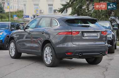 Позашляховик / Кросовер Jaguar F-Pace 2015 в 