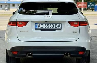 Внедорожник / Кроссовер Jaguar F-Pace 2018 в 