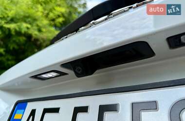 Внедорожник / Кроссовер Jaguar F-Pace 2018 в 