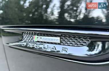 Внедорожник / Кроссовер Jaguar F-Pace 2018 в 