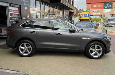 Позашляховик / Кросовер Jaguar F-Pace 2016 в 