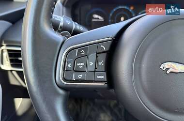 Внедорожник / Кроссовер Jaguar F-Pace 2017 в 