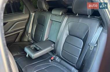 Внедорожник / Кроссовер Jaguar F-Pace 2016 в 