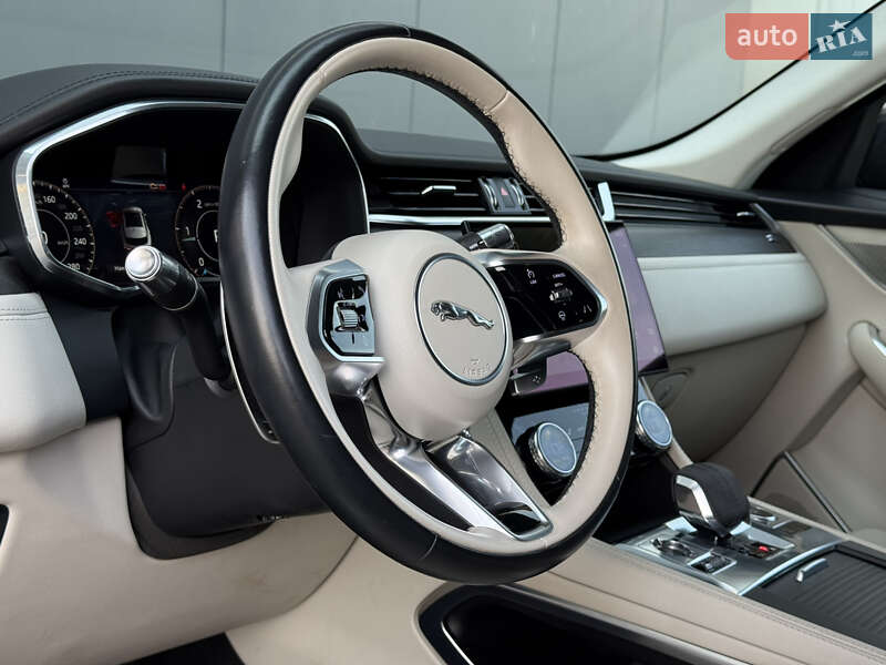 Внедорожник / Кроссовер Jaguar F-Pace 2021 в Киеве
