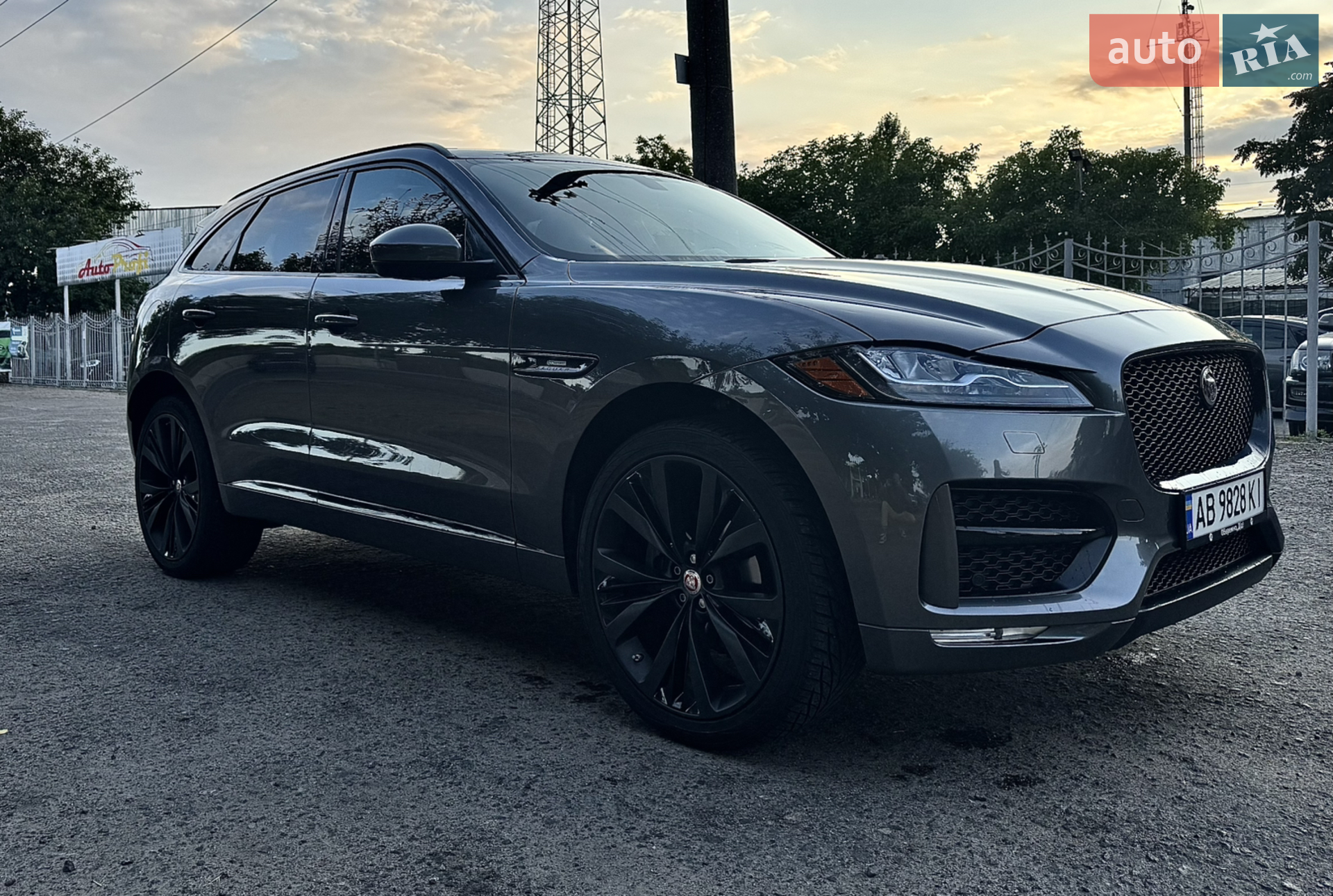 2018 Jaguar F-Pace - мініатюра 4