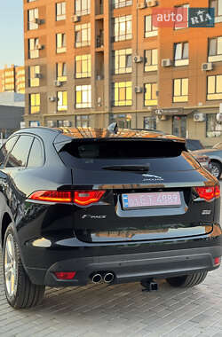 Внедорожник / Кроссовер Jaguar F-Pace 2017 в 