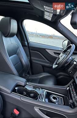 Позашляховик / Кросовер Jaguar F-Pace 2016 в 