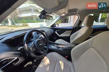Позашляховик / Кросовер Jaguar F-Pace 2017 в 