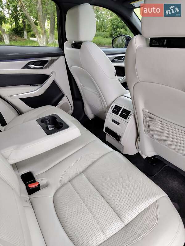 Позашляховик / Кросовер Jaguar F-Pace 2021 в Рівному фото 38 Позашляховик / Кросовер Jaguar F-Pace 2021 в Рівному