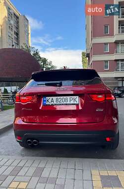 Внедорожник / Кроссовер Jaguar F-Pace 2016 в 