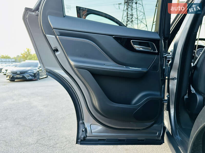 Внедорожник / Кроссовер Jaguar F-Pace 2018 в Харькове