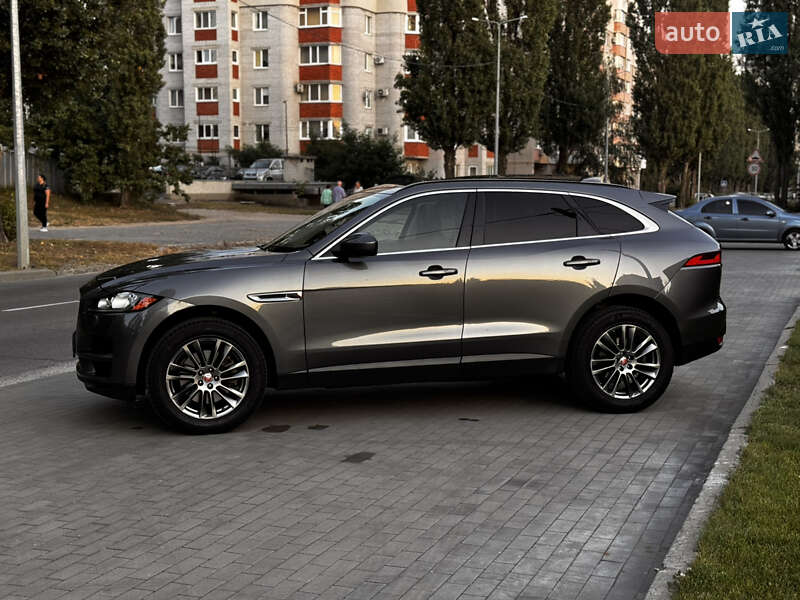 Позашляховик / Кросовер Jaguar F-Pace 2017 в Кременчуці