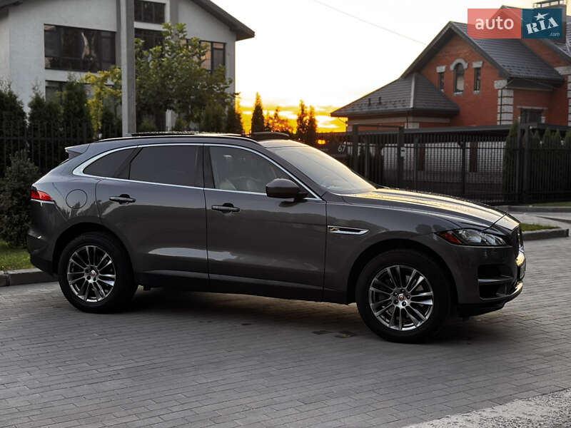 Внедорожник / Кроссовер Jaguar F-Pace 2017 в Кременчуге