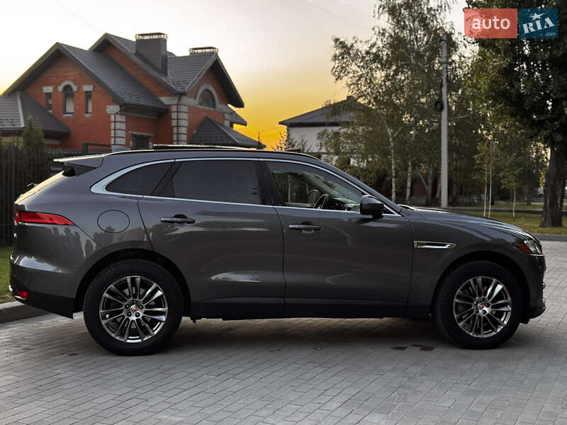 Внедорожник / Кроссовер Jaguar F-Pace 2017 в Кременчуге