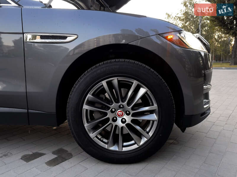 Внедорожник / Кроссовер Jaguar F-Pace 2017 в Кременчуге