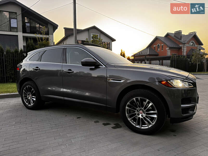 Позашляховик / Кросовер Jaguar F-Pace 2017 в Кременчуці