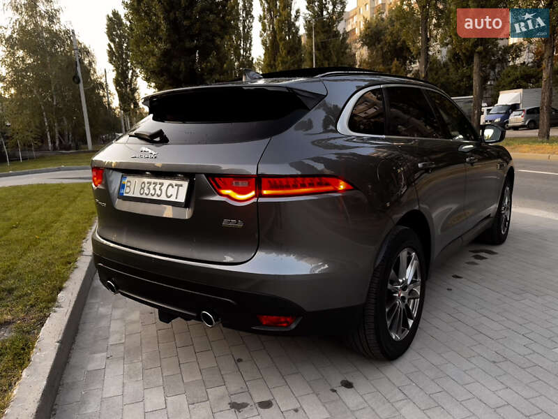 Внедорожник / Кроссовер Jaguar F-Pace 2017 в Кременчуге