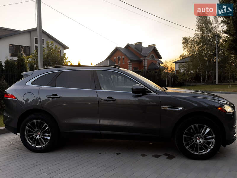 Позашляховик / Кросовер Jaguar F-Pace 2017 в Кременчуці