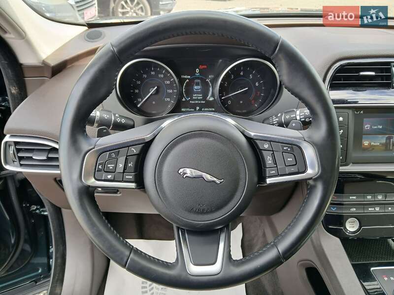 Внедорожник / Кроссовер Jaguar F-Pace 2018 в Луцке