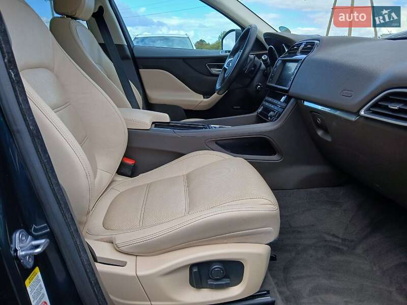 Внедорожник / Кроссовер Jaguar F-Pace 2018 в Луцке