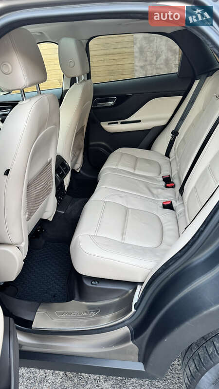 Позашляховик / Кросовер Jaguar F-Pace 2016 в Одесі