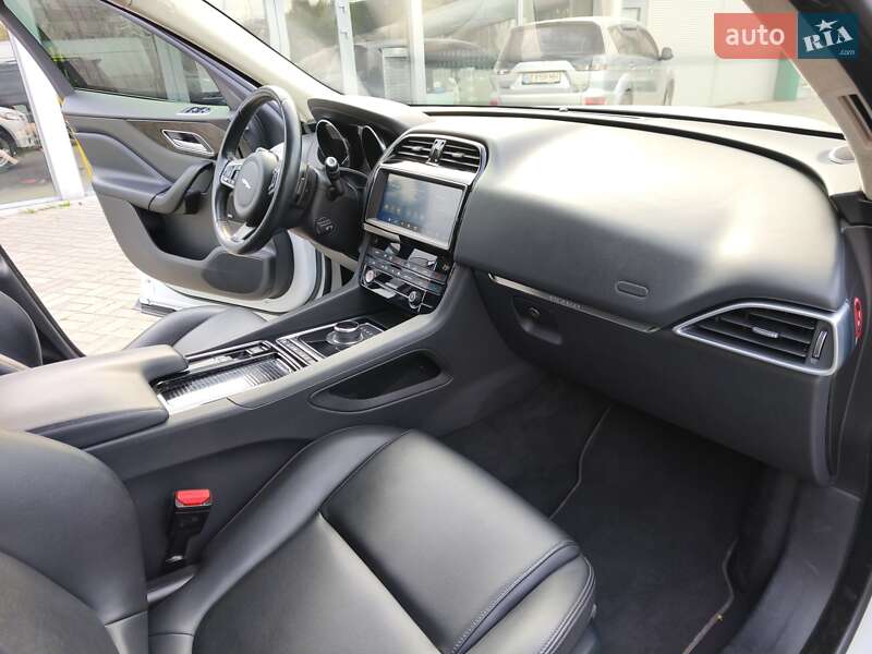Позашляховик / Кросовер Jaguar F-Pace 2018 в Дніпрі